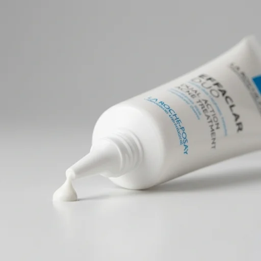La Roche-Posay Effaclar Duo Dual Action Acne Treatment (view 3)
